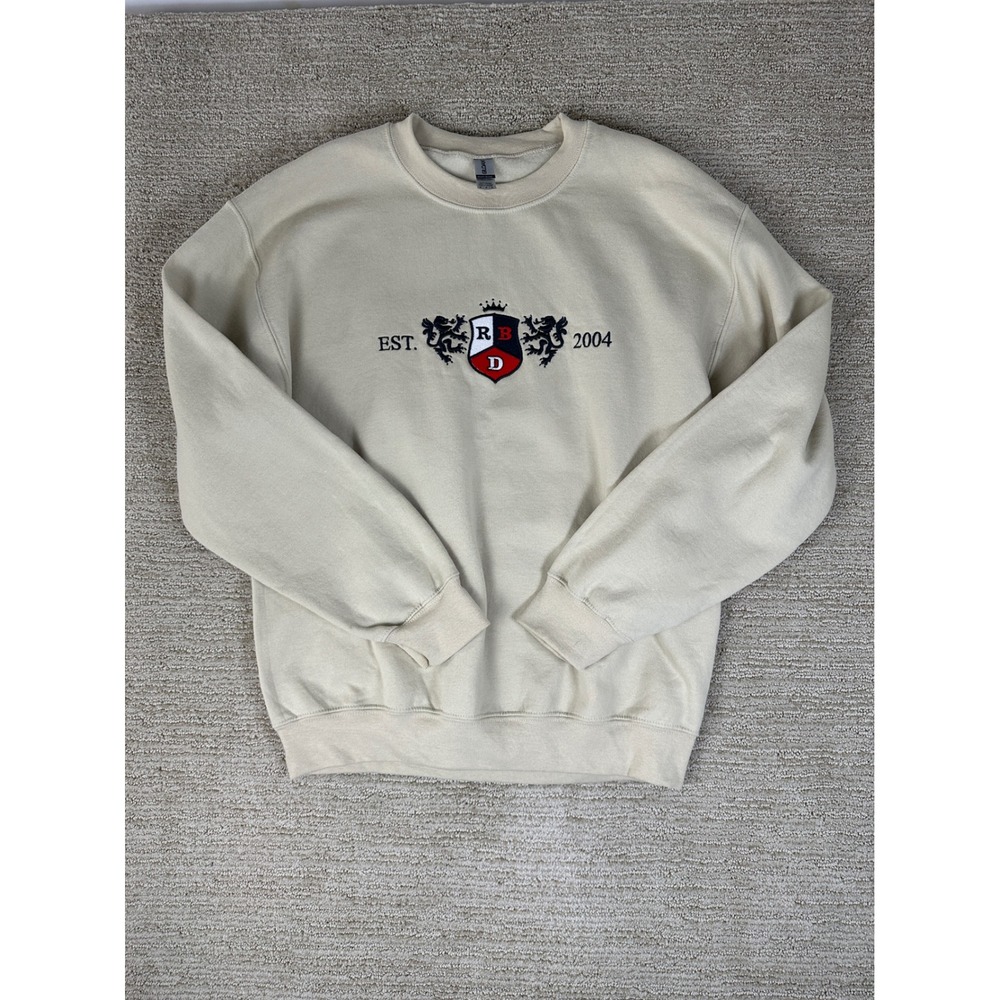 Gildan Heavy Blend RBD Crest Sweatshirt Mens Medium Beige Embroidered 2004 Lion